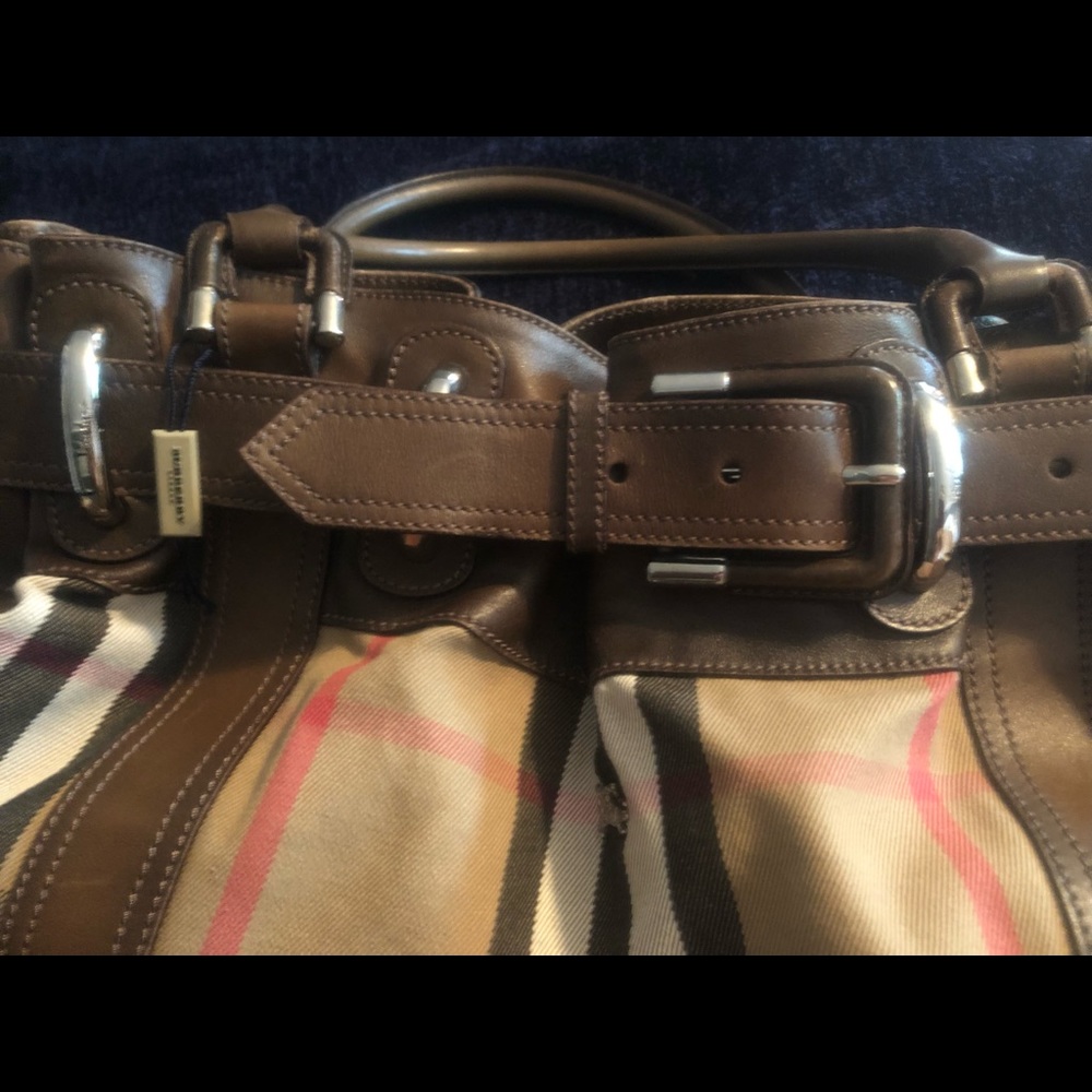 Burberry Satchel - Picture 7 of 7